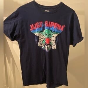 Star Wars The Mandalorian Just Sippin' T-shirt Baby Yoda Large